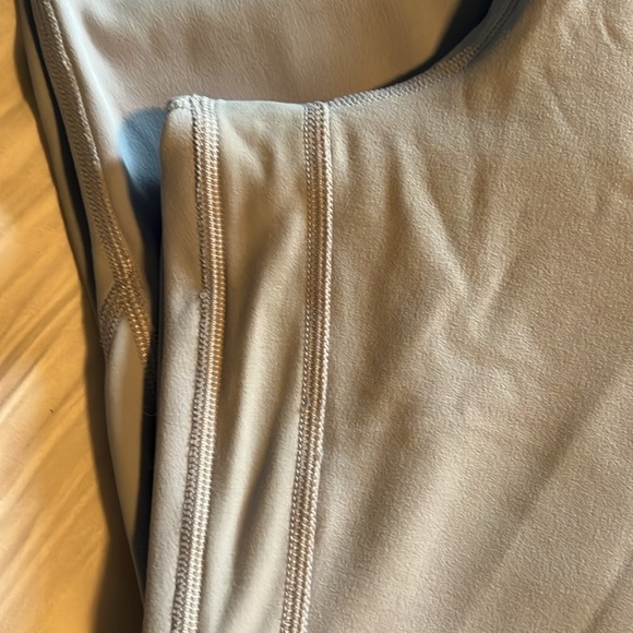 Lululemon Athletica very light purple Leggings - Picture 8 of 9